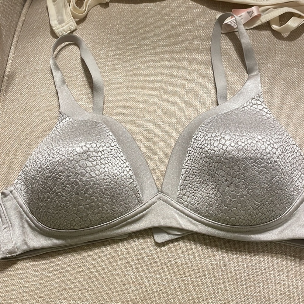 Lot of 3 bras - Picture 3 of 4